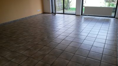 Vinylboden auf alten Fliesen verlegen | Bodengestaltung-Markus