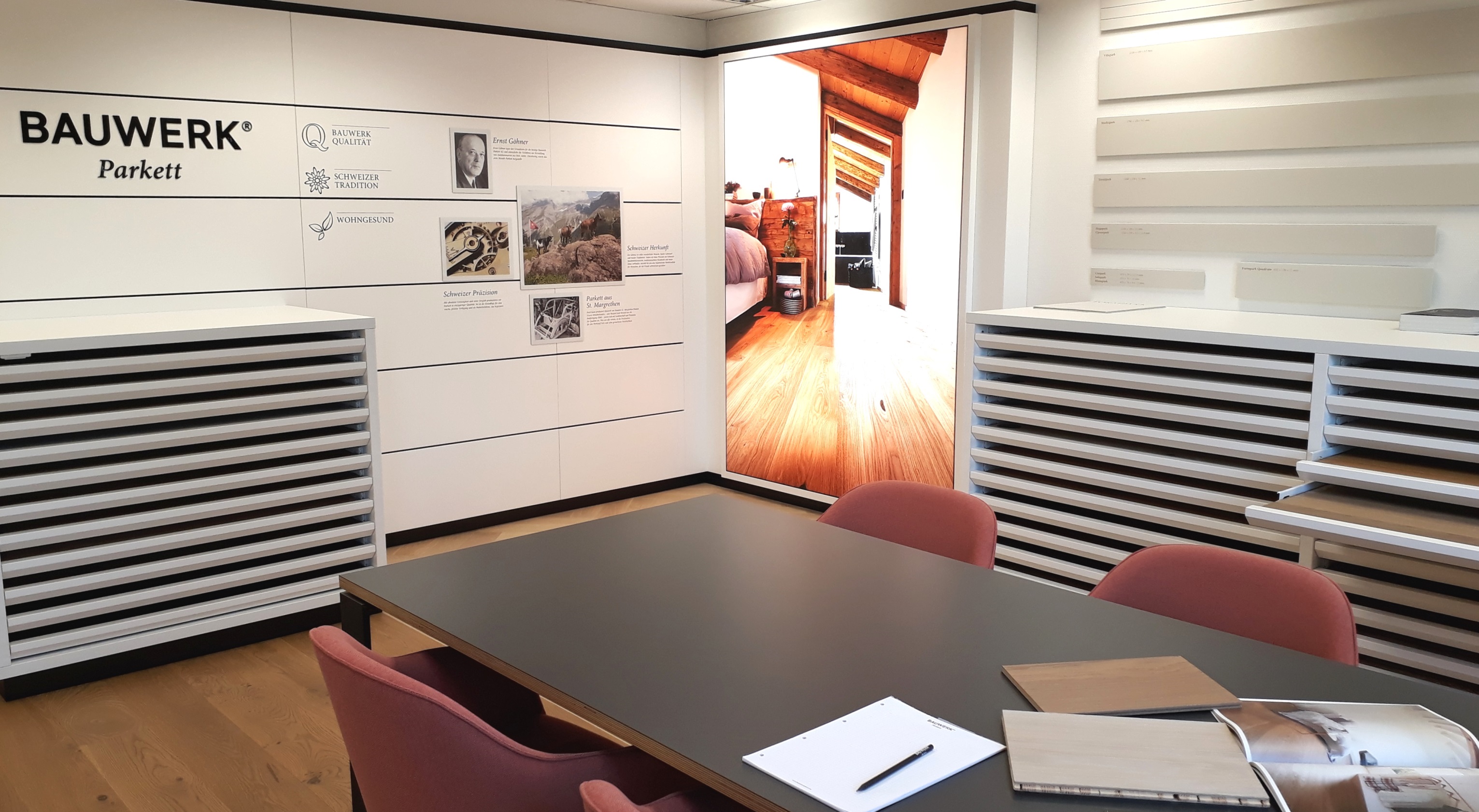 20181017_092222-2-s Übersicht Parkett Ausstellungsraum